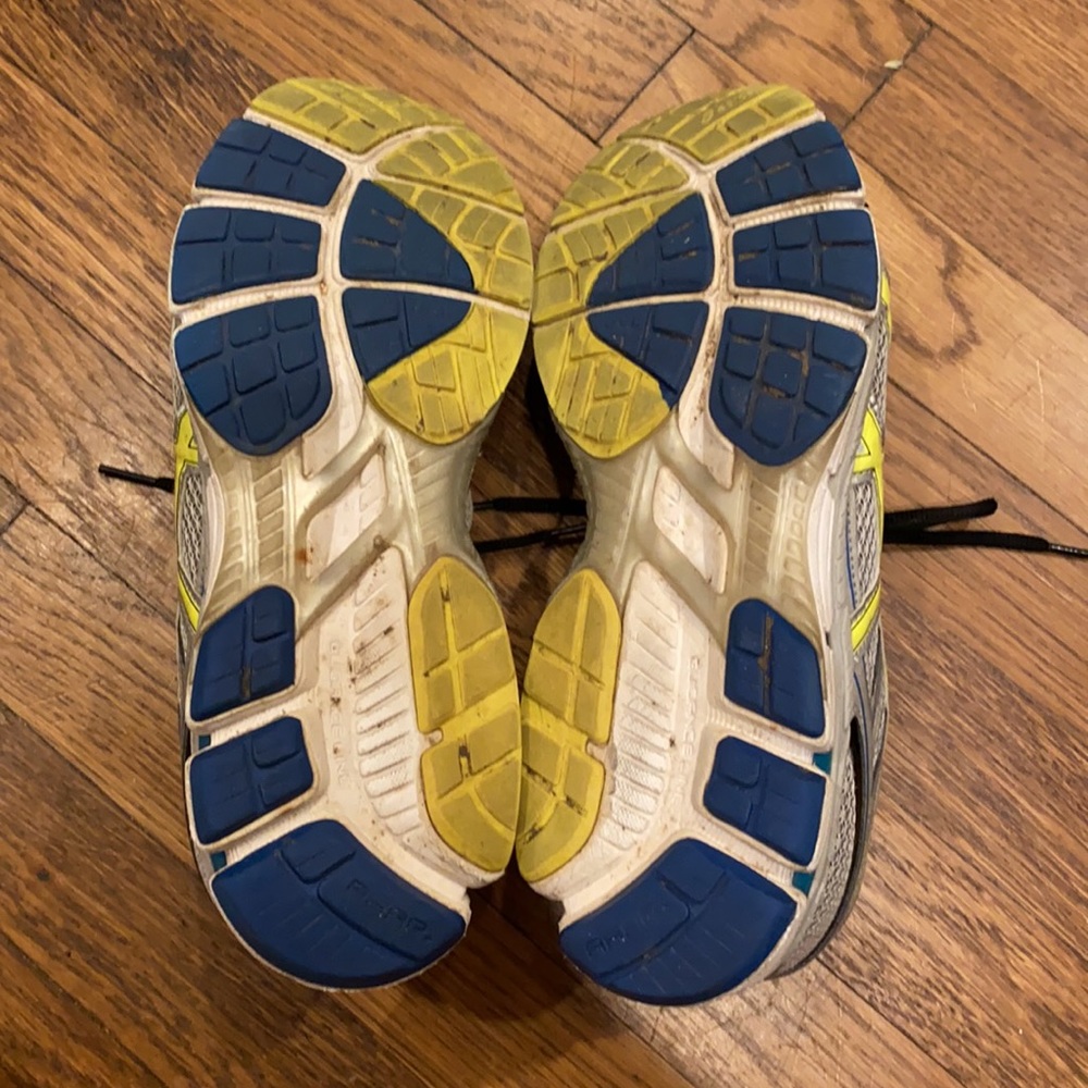 ASICS GT-2000 - Picture 5 of 7